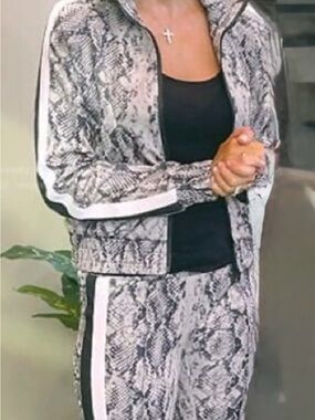 Pam & Gela Snakeskin Zip Jacket - Beige & Black